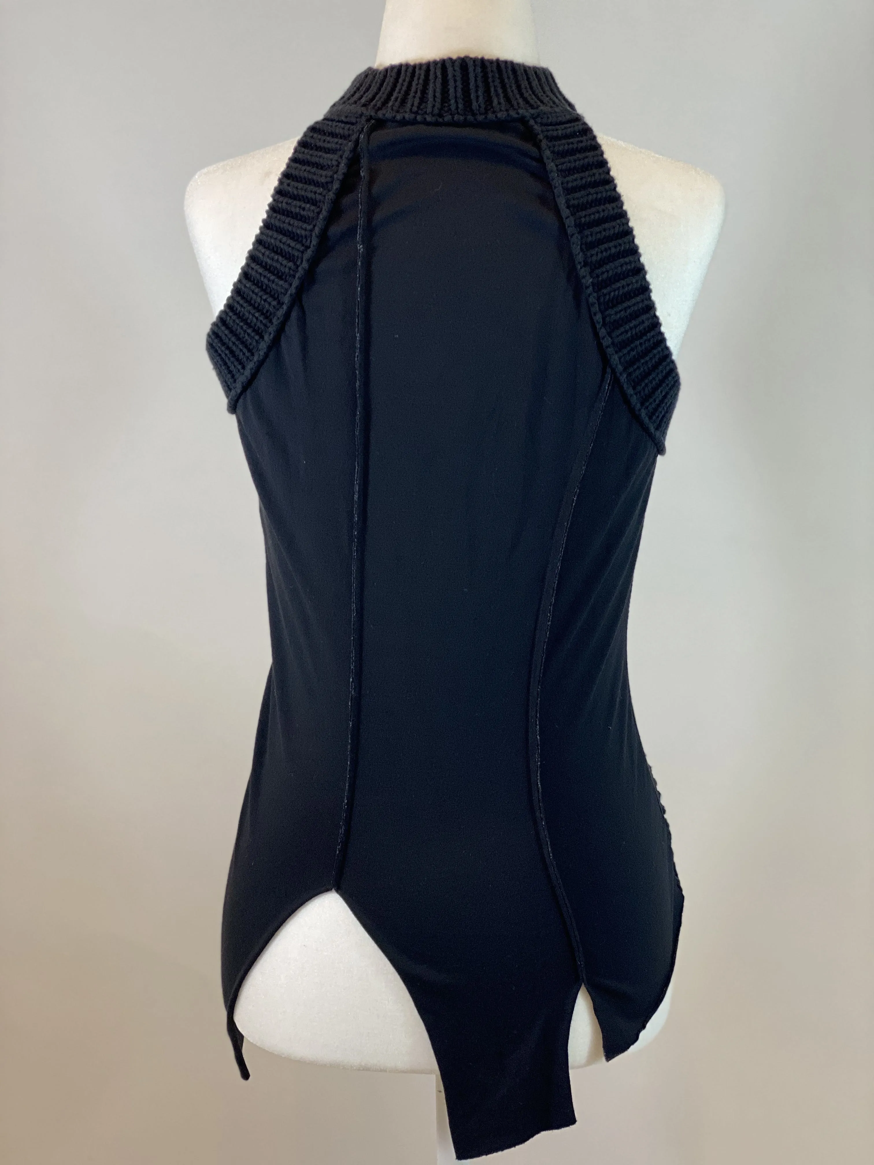 00's Black Italian Sleeveless Knit Top by D