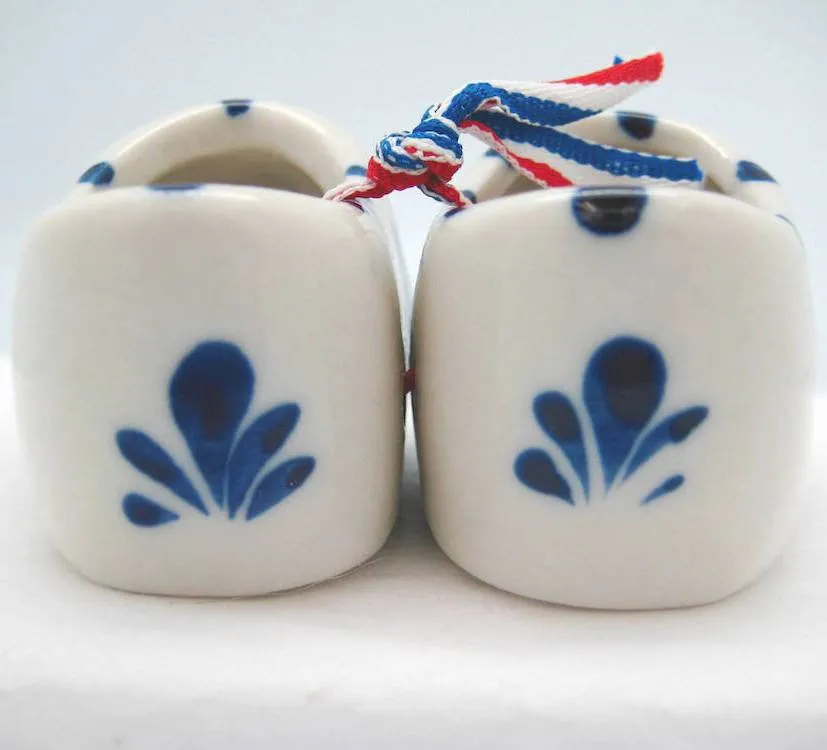Delft Shoe Pair with Embossed Kiss Design