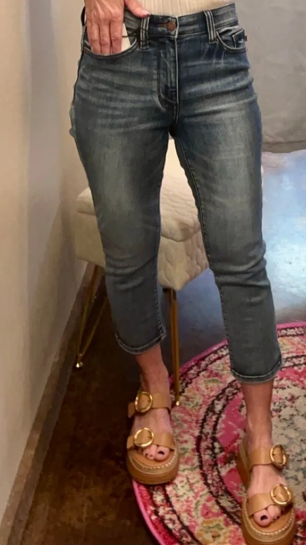 For This Love Judy Blue Mid Rise Contrast Wash Capri Jeans 22" Inseam