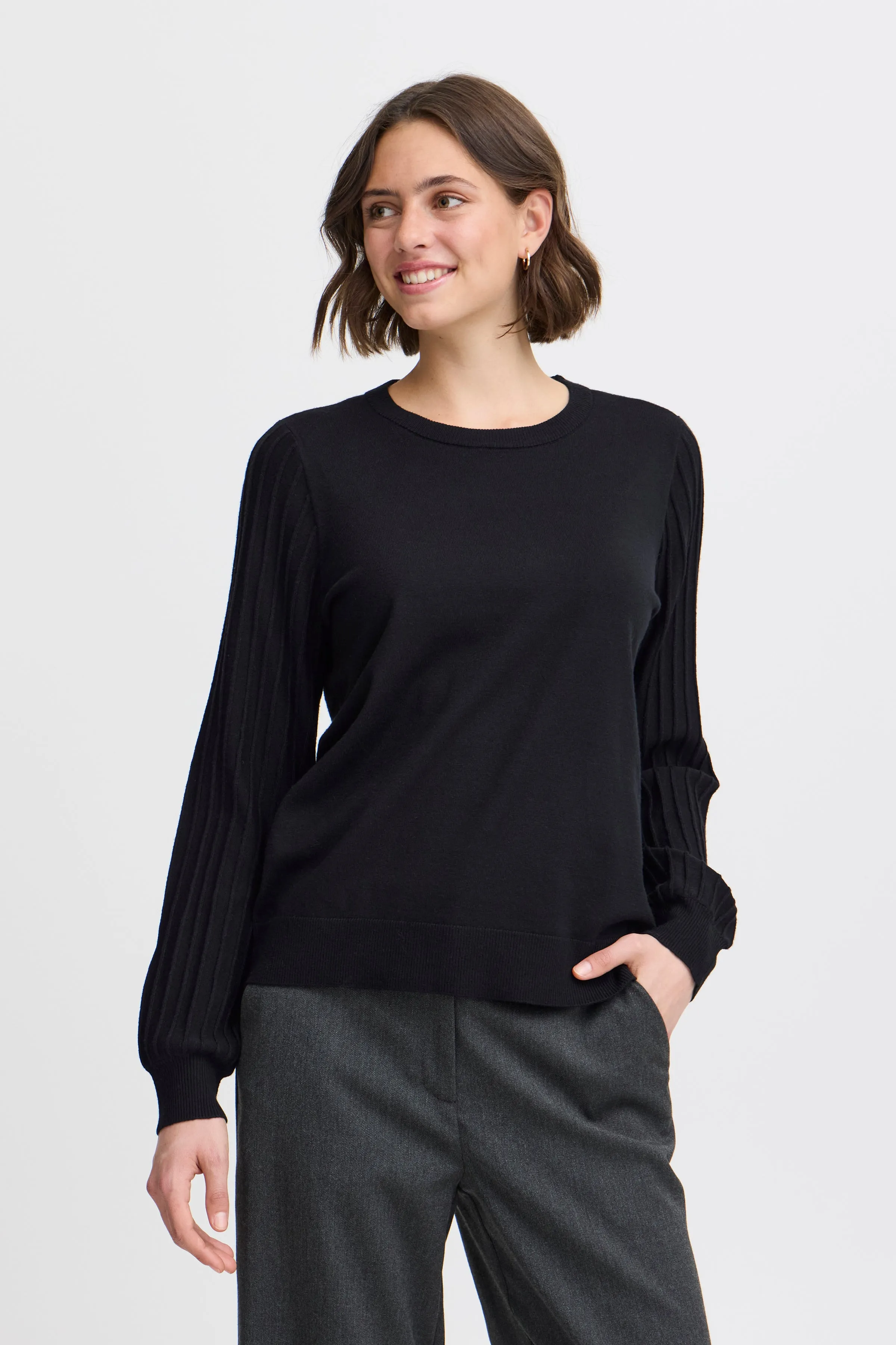 Fransa Fine Round neck Knit with ribbed sleeve Black Or Cream